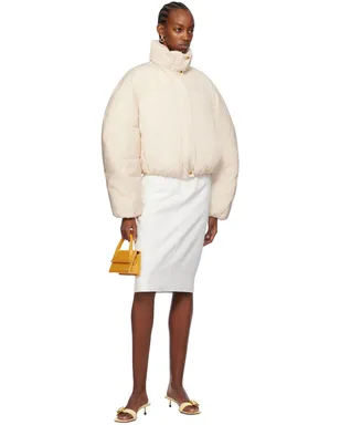 JACQUEMUS Les Sculpturesコレクション オフホワイト La doudoune courte Caraco ジャケット - サムネイル4