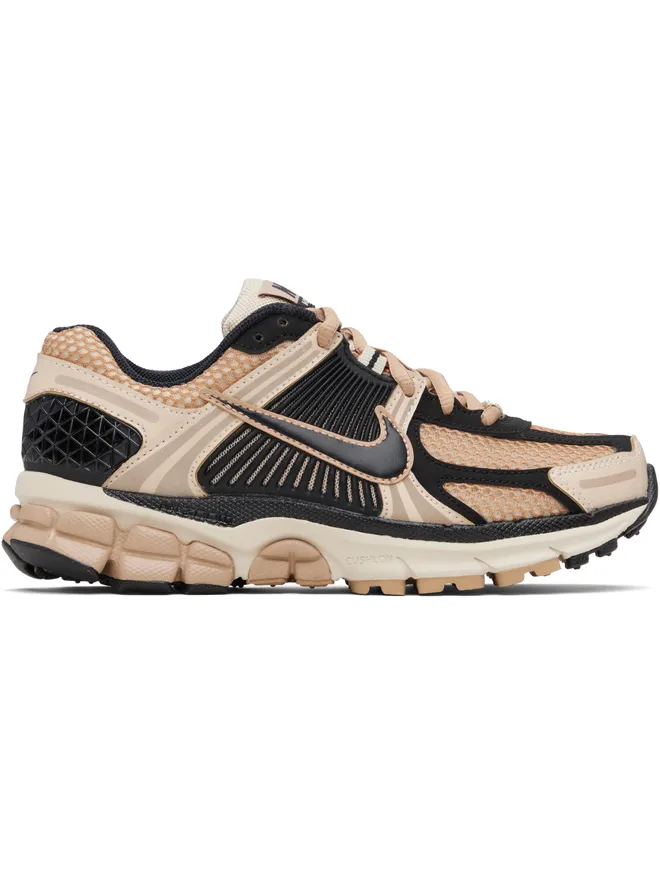 Nike Nike Zoom Vomero 5 スニーカーの商品画像