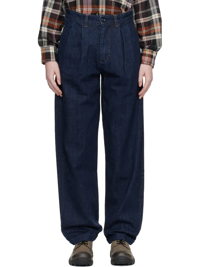 Carter Young Carter Young SSENSE限定 ウォッシュ タック ジーンズの商品画像