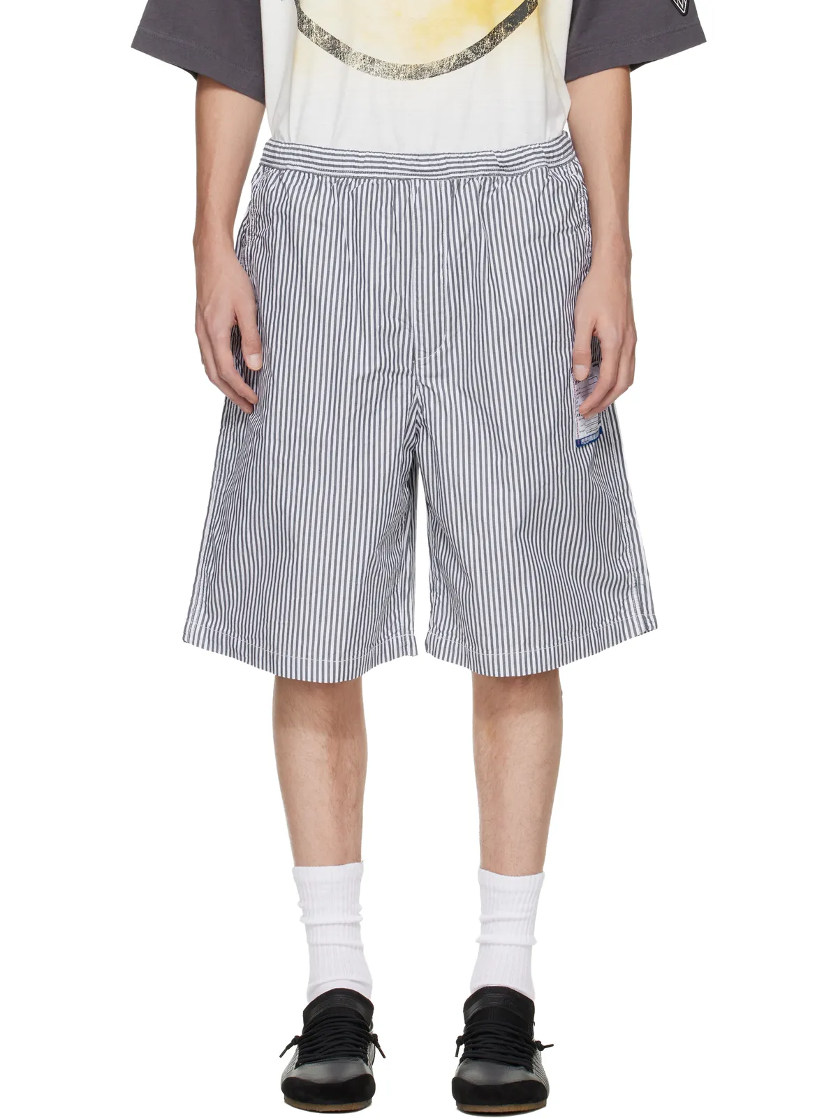 Maison MIHARA YASUHIRO ストライプ オックスフォード ショートパンツ - 画像1