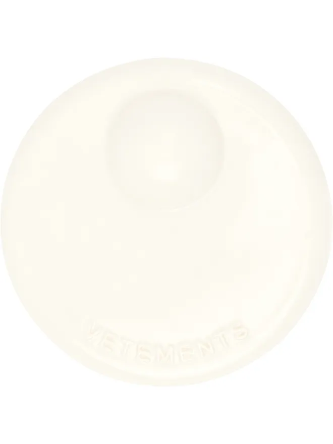 VETEMENTS VETEMENTS ベージュ Security Tag ブローチの商品画像