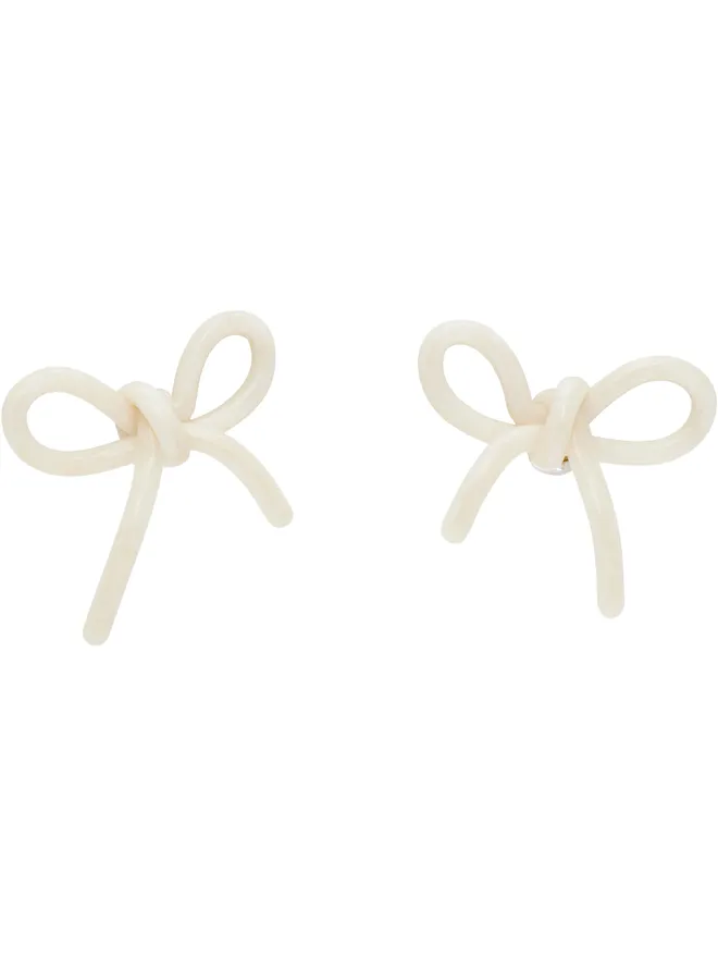 Shushu/Tong Shushu/Tong SSENSE限定 YVMINエディション Bow ピアスの商品画像