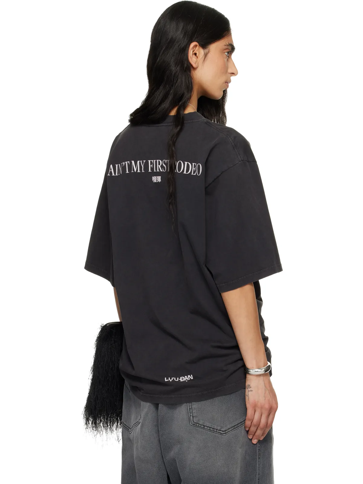 LU'U DAN 'Year of the Horse' Oversized Concert Tシャツ - 画像3