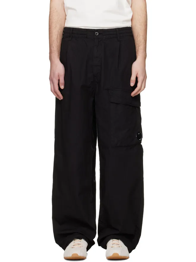 C.P. Company C.P. Company ブラック Micro-Reps Boxy Leg ポケット レンズ パンツの商品画像