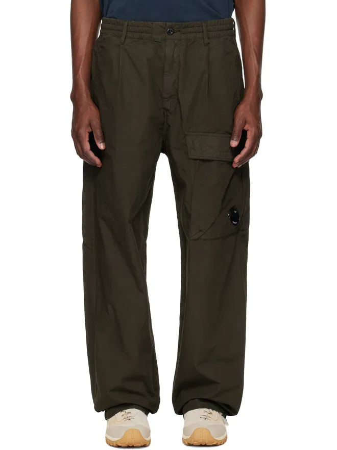 C.P. Company C.P. Company カーキ Micro-Reps Boxy Leg Pocket Lens カーゴパンツの商品画像
