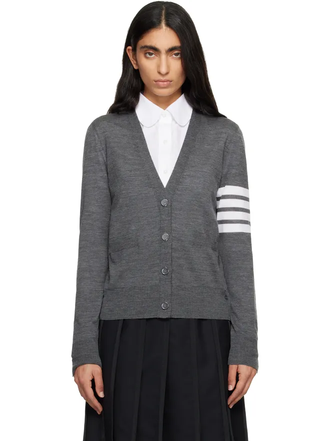 Thom Browne Thom Browne Merino Wool 4-Bar Relaxed Fit Vネックカーディガンの商品画像