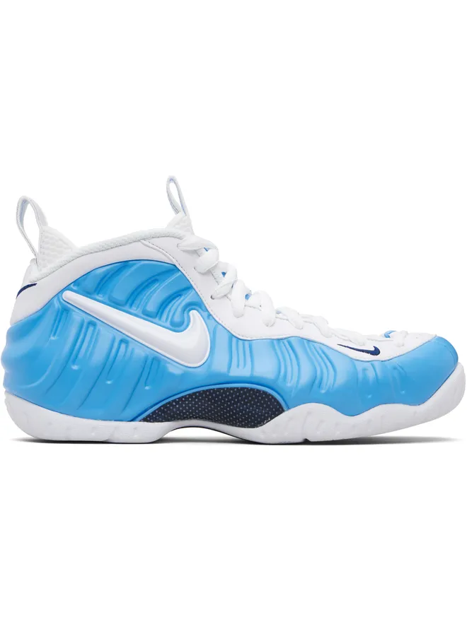 Nike Nike Air Foamposite Pro スニーカーの商品画像