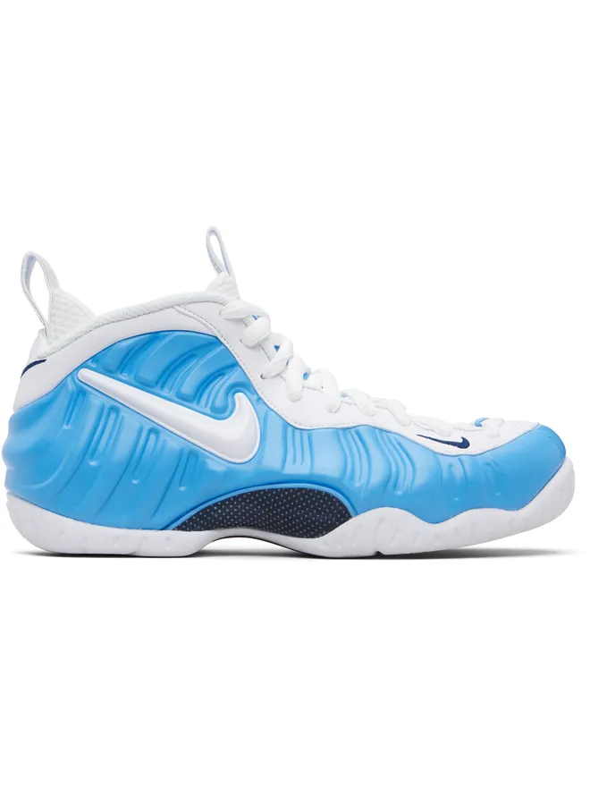 Nike Nike Air Foamposite Pro スニーカーの商品画像
