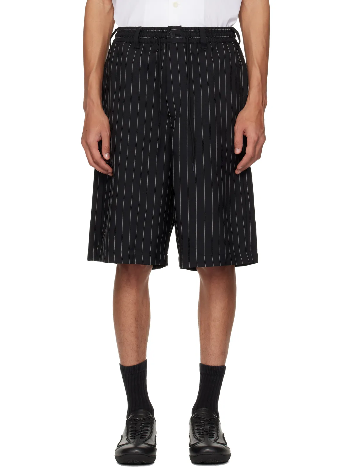 Y-3 Pinstripe Sport Uniform ショートパンツ - 画像1