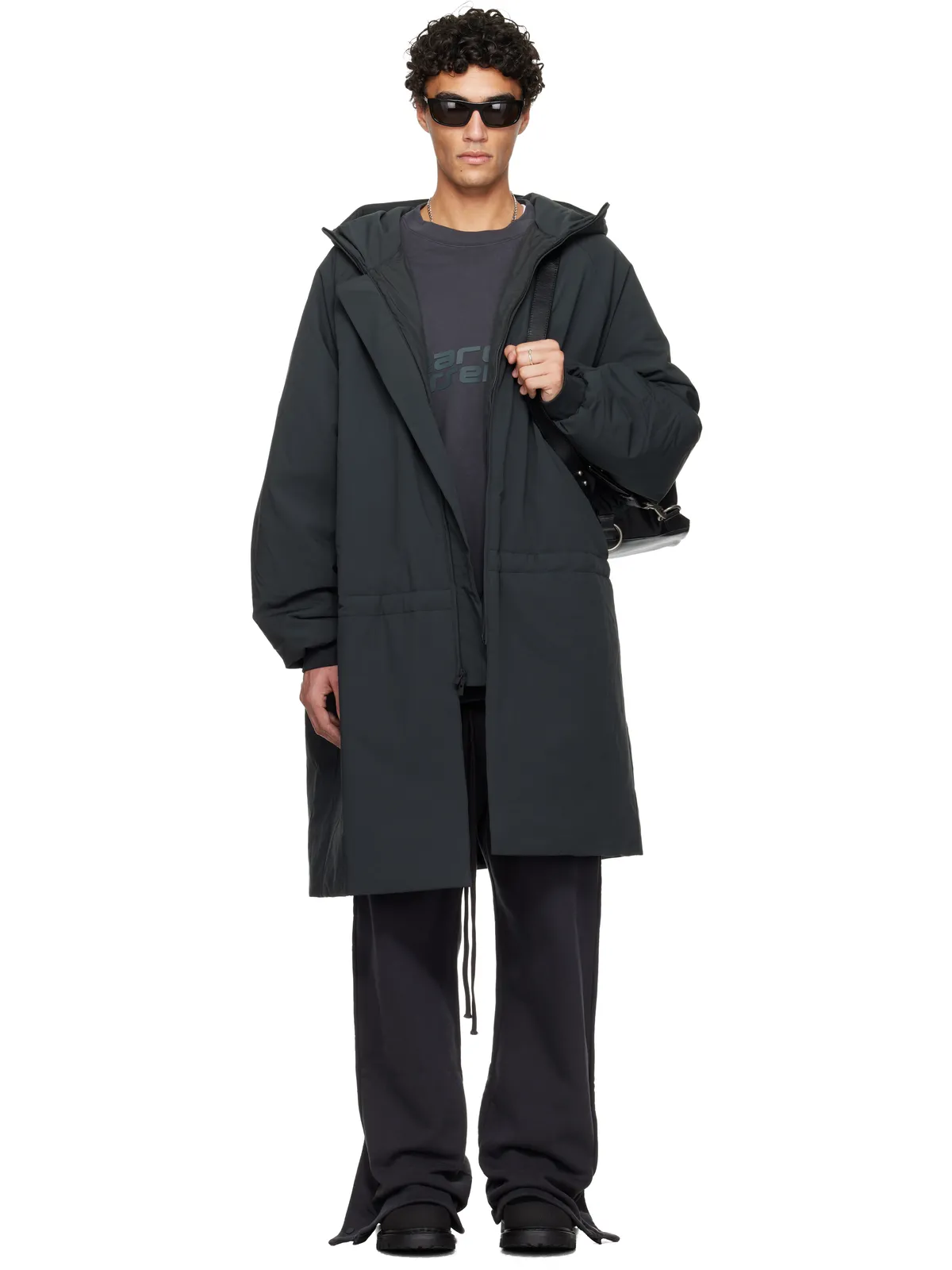 Fear of God ESSENTIALS Holiday Tech Nylon Hooded マウンテンパーカー - 画像1