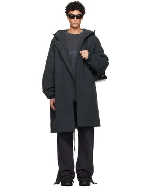 Fear of God ESSENTIALS Holiday Tech Nylon Hooded マウンテンパーカー - サムネイル1