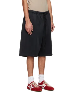 Fear of God ESSENTIALS Holiday Satin Fleece Relaxed ショートパンツ - サムネイル2