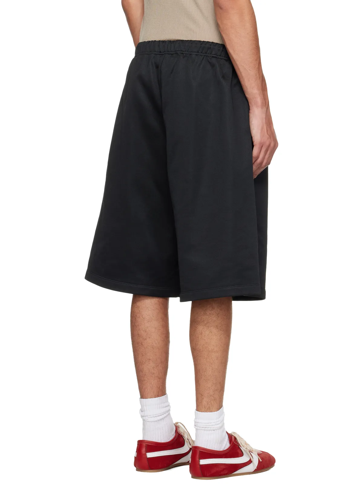 Fear of God ESSENTIALS Holiday Satin Fleece Relaxed ショートパンツ - 画像3