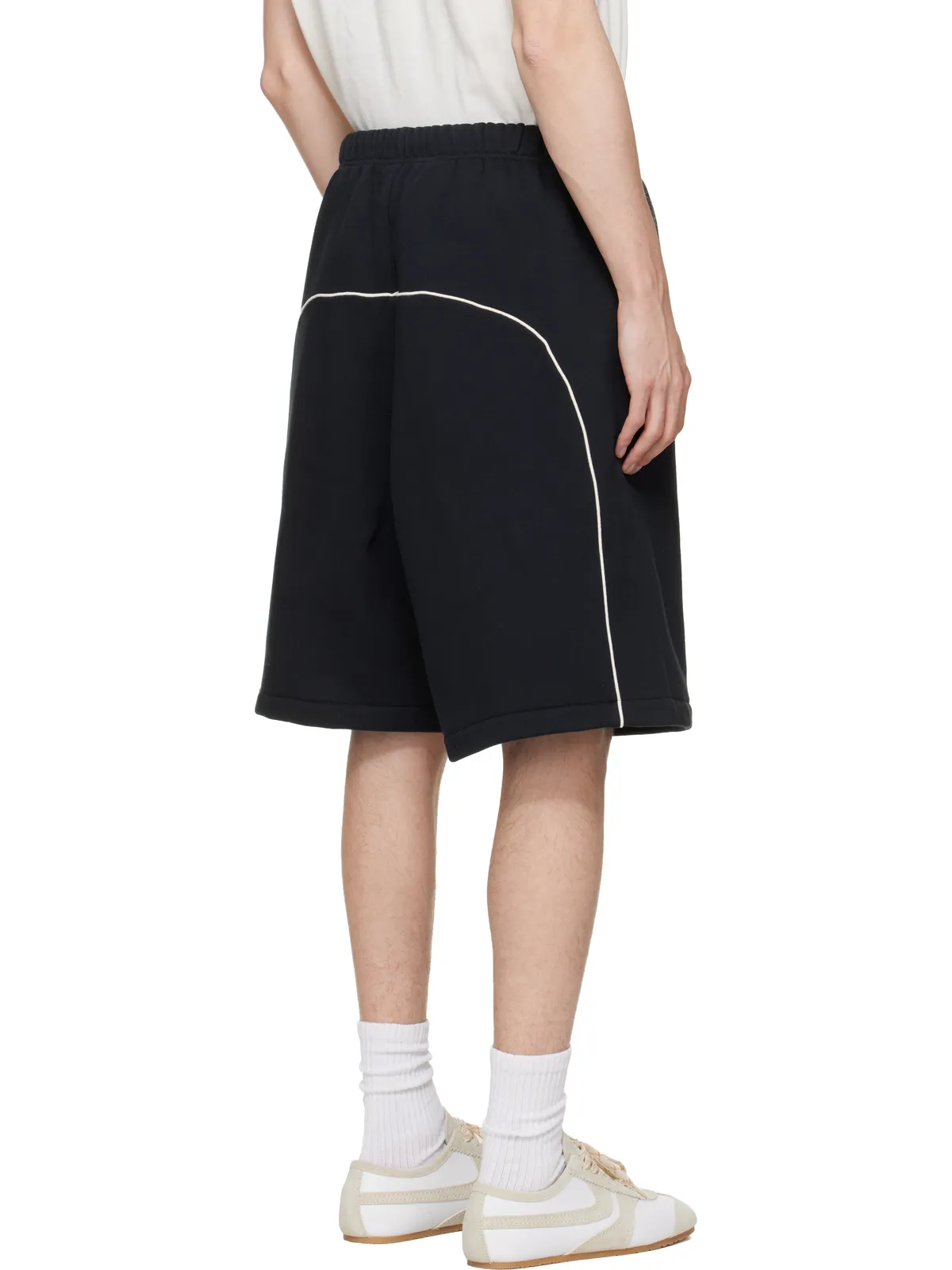 Fear of God ESSENTIALS Active Trace Relaxed ショートパンツ - 画像3