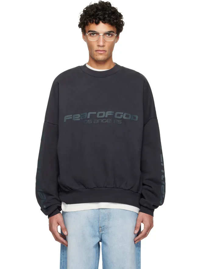 Fear of God ESSENTIALS Fear of God ESSENTIALS Holiday 'Los Angeles' Heavy Fleece クロップド スウェットシャツの商品画像