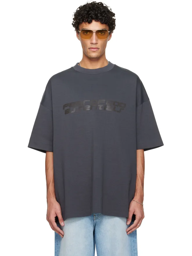 Fear of God ESSENTIALS Fear of God ESSENTIALS Holiday 90s 半袖Tシャツの商品画像