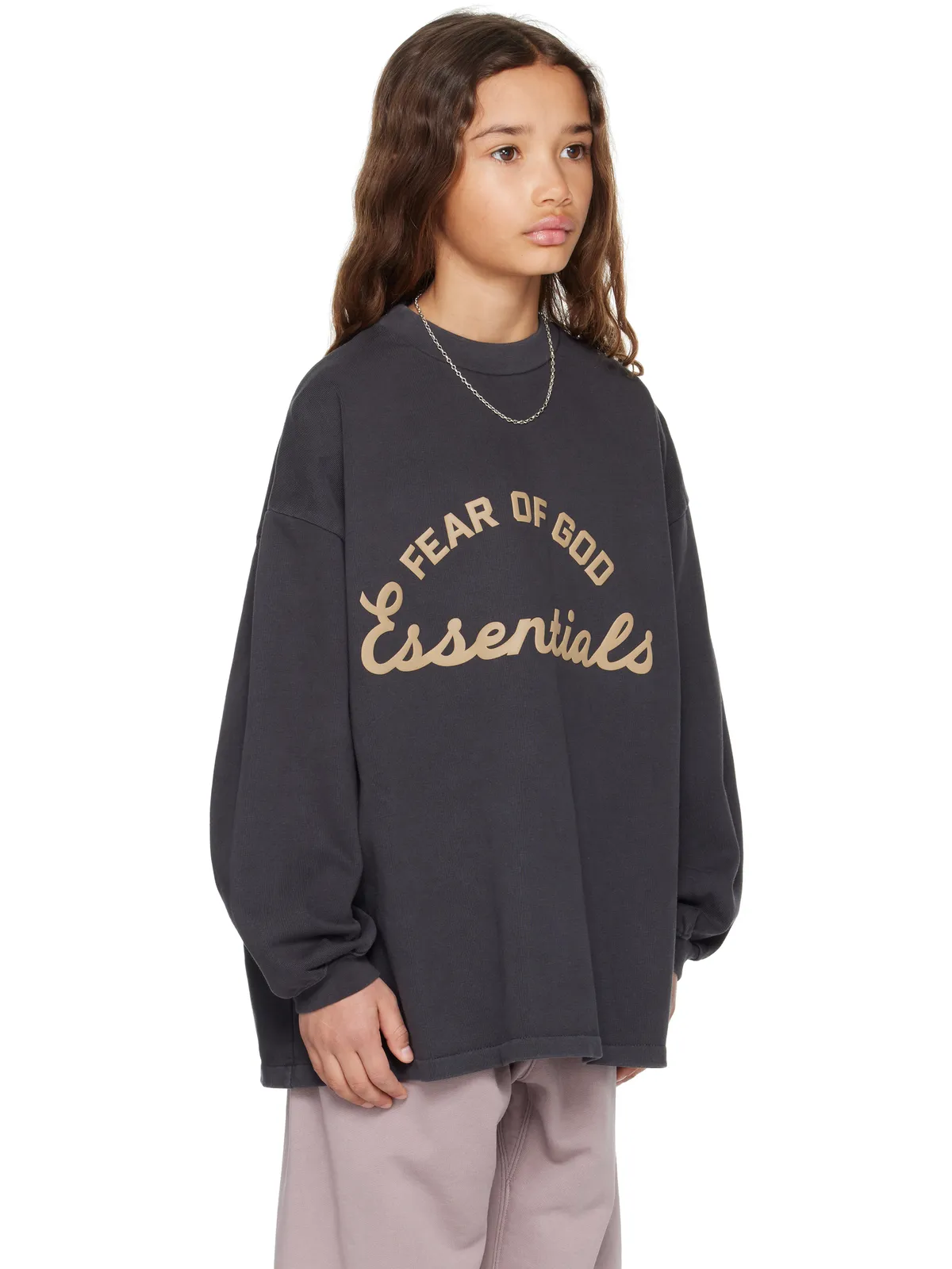 Fear of God ESSENTIALS キッズ｜ Training 90's 長袖Tシャツ - 画像2