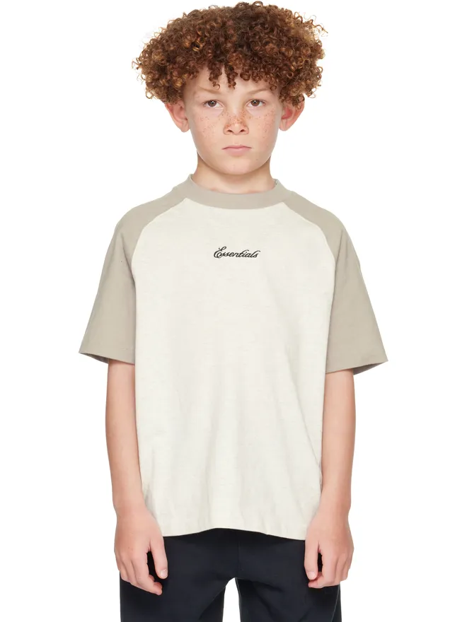Fear of God ESSENTIALS Fear of God ESSENTIALS キッズ｜ Signature Baseball Tシャツの商品画像