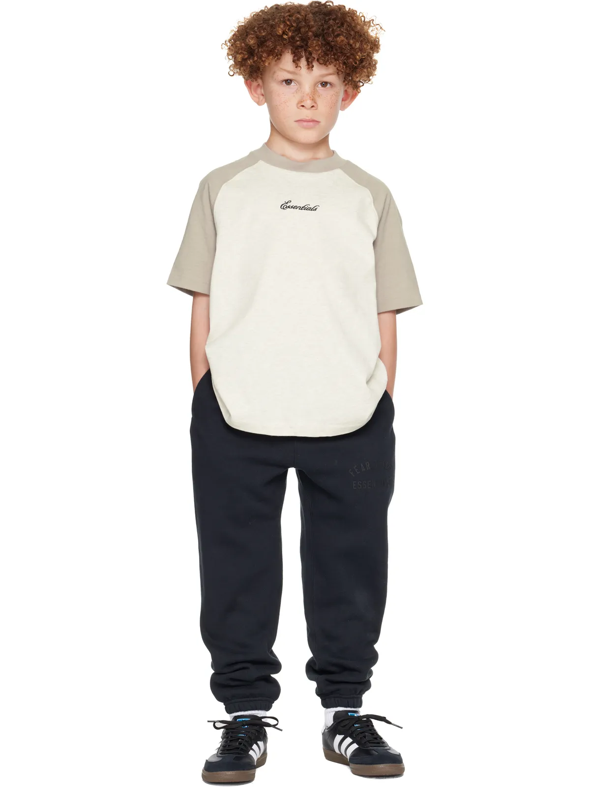 Fear of God ESSENTIALS キッズ｜ Signature Baseball Tシャツ - 画像4