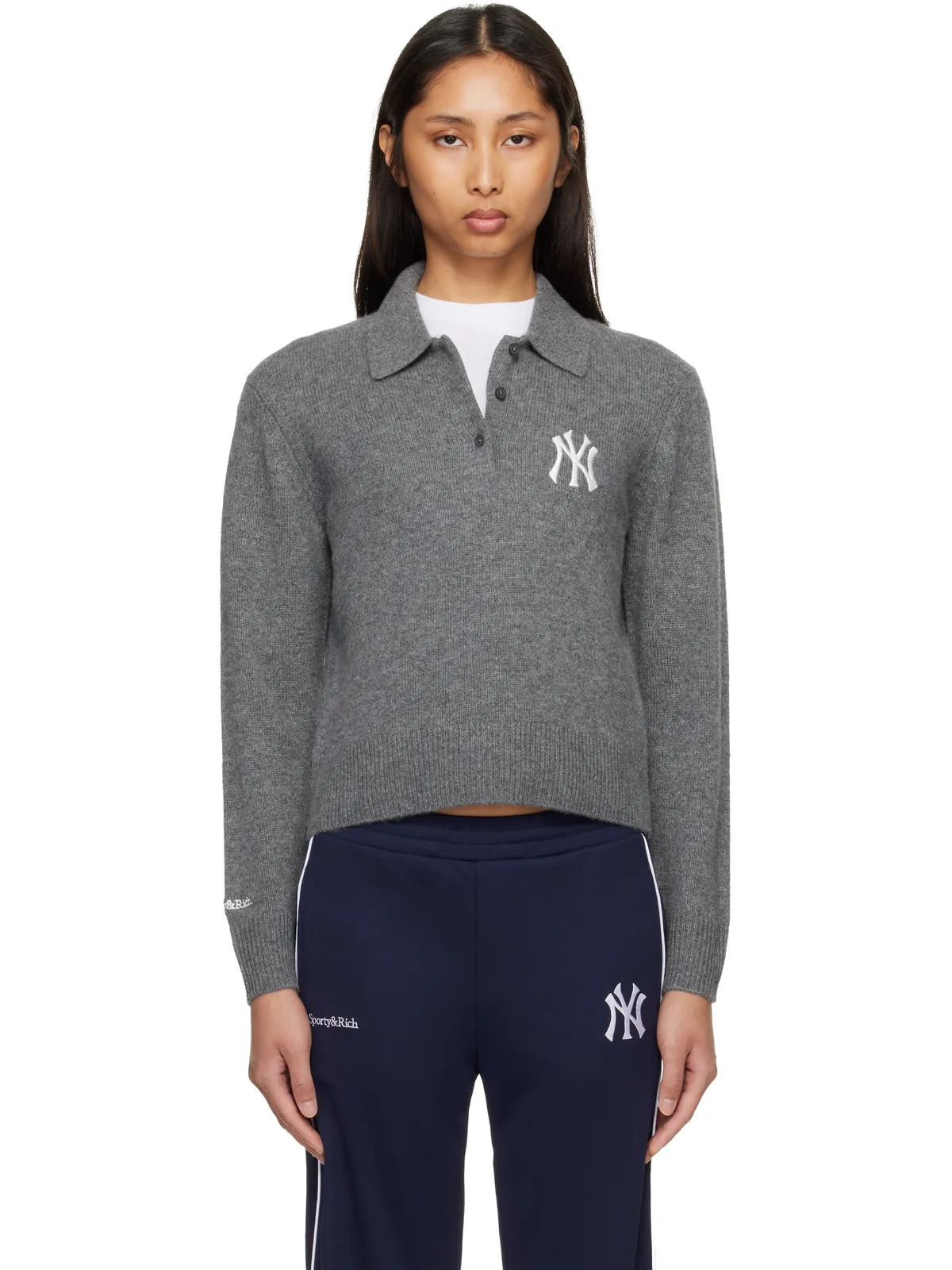 Sporty & Rich Heritage Yankees Serif カシミヤ ニットポロシャツ - 画像1