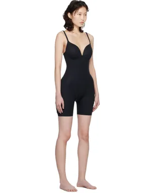 SKIMS SKIMS Ultimate Body Butt and Hip Enhancing Mid Thigh ボディスーツ - サムネイル2