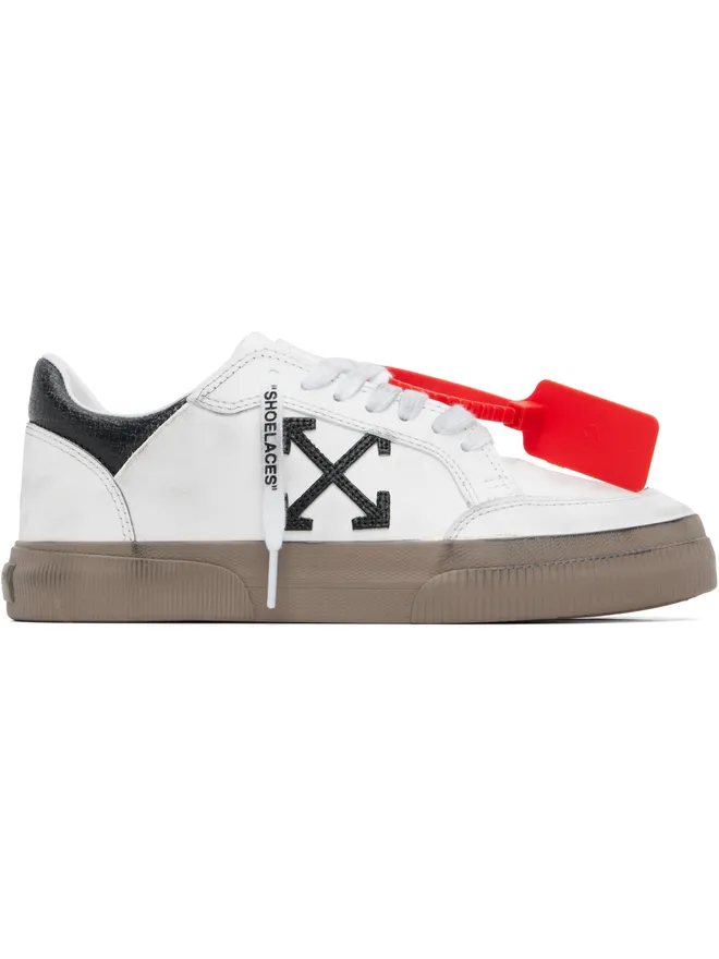 OFF-WHITE OFF-WHITE Vulcanized Low Vintage スニーカーの商品画像