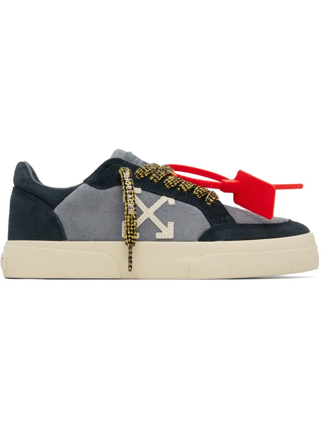 OFF-WHITE OFF-WHITE Vulcanized Low スエード スニーカーの商品画像