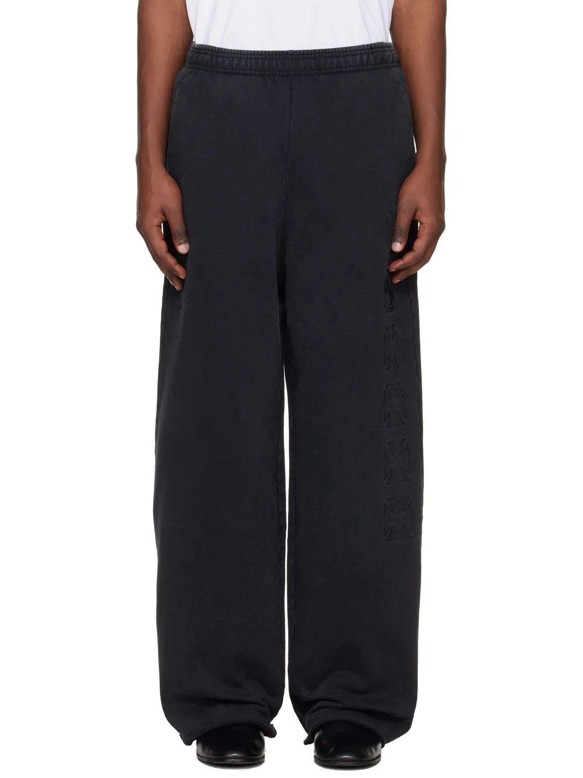 VETEMENTS Embroidered Biker Cross Stripe スウェットパンツ - 画像1