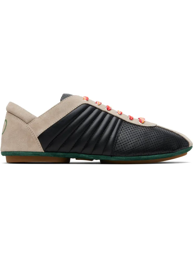Valentino Garavani Valentino Garavani Strikie スニーカーの商品画像