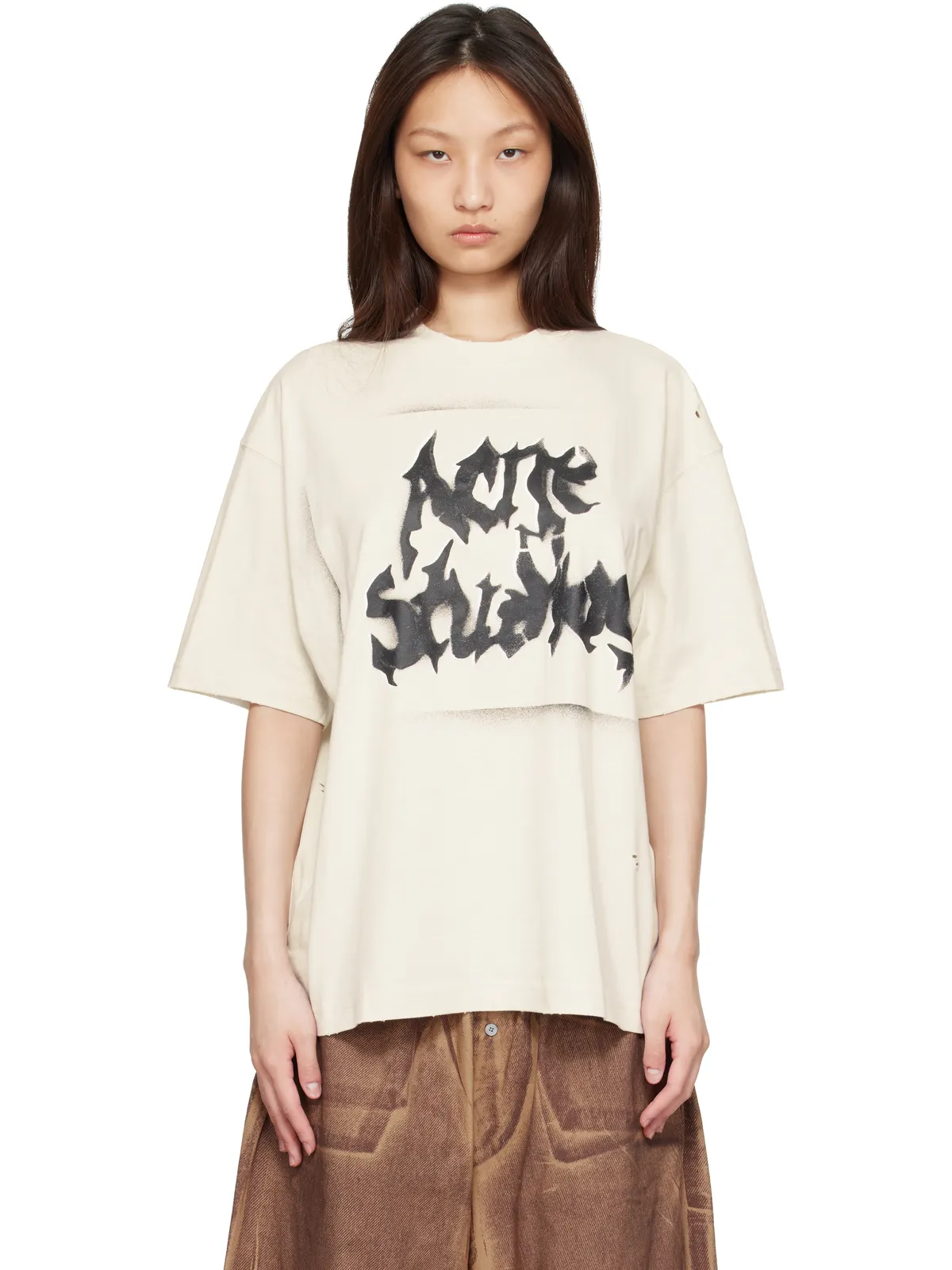 Acne Studios Gothic ロゴ Tシャツ - 画像1